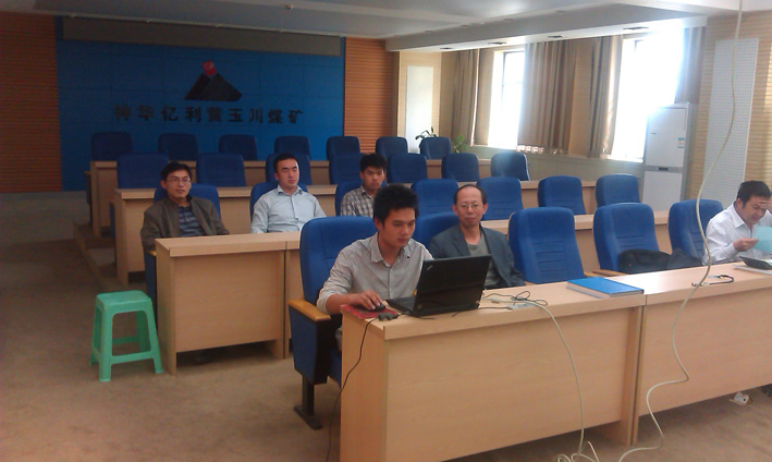 黃玉川課堂一角2012.JPG 黃玉川課堂一角2012.JPG